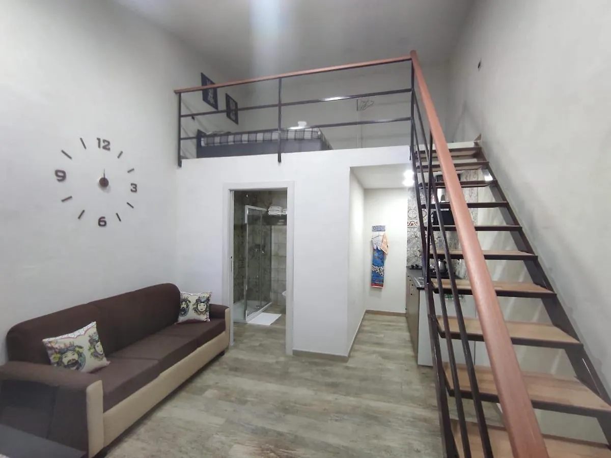 Apartment Tapia'S Rooms One Catania Italy