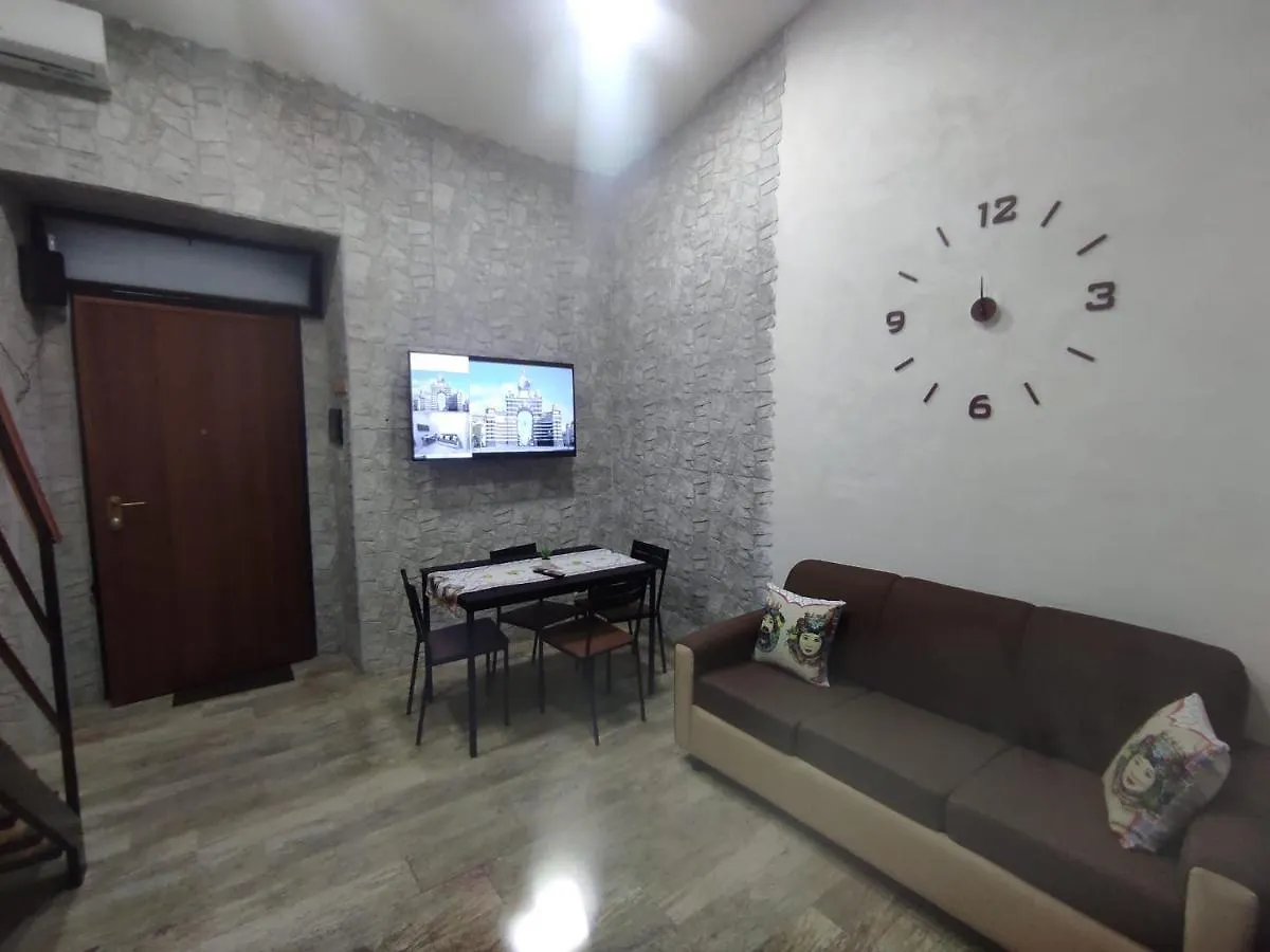 Apartment Tapia'S Rooms One Catania Italy
