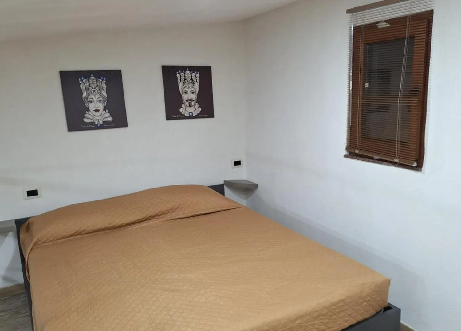 Tapia'S Rooms One Catania 0*,  Italy